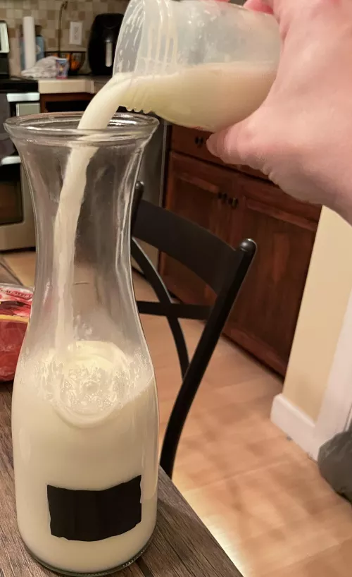 A liter a day keeps the doctor away 😘 by helpmefindthisbook13