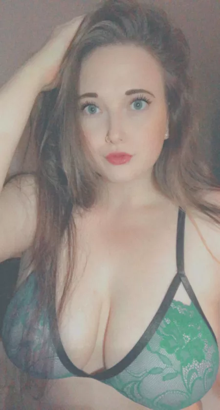 A little Black & Blue💋 by NWCurvess