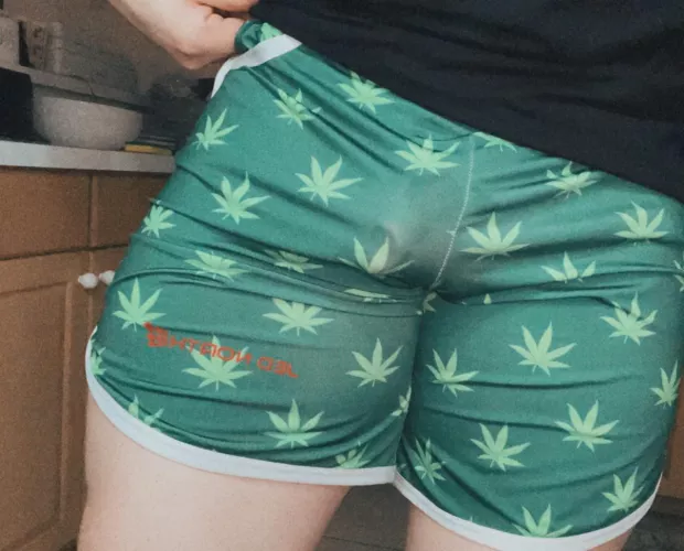 A little chilly & in need of assistance NOW.. by StallionTheMedallion