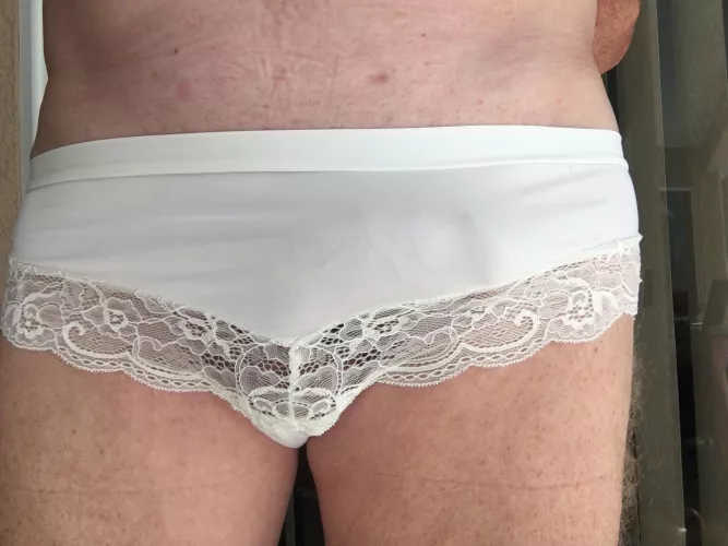 A little lace by Overall-Bandicoot846