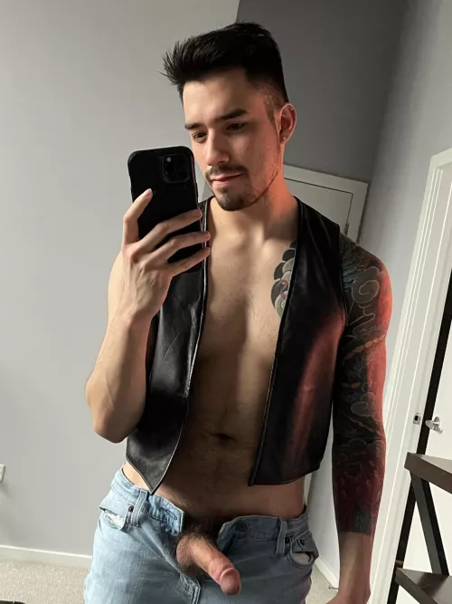 A little more nsfw for my bros by EverythingsOak