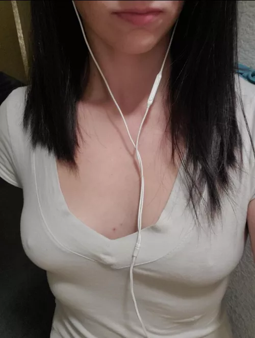 A little music before bed by xoxojaydee