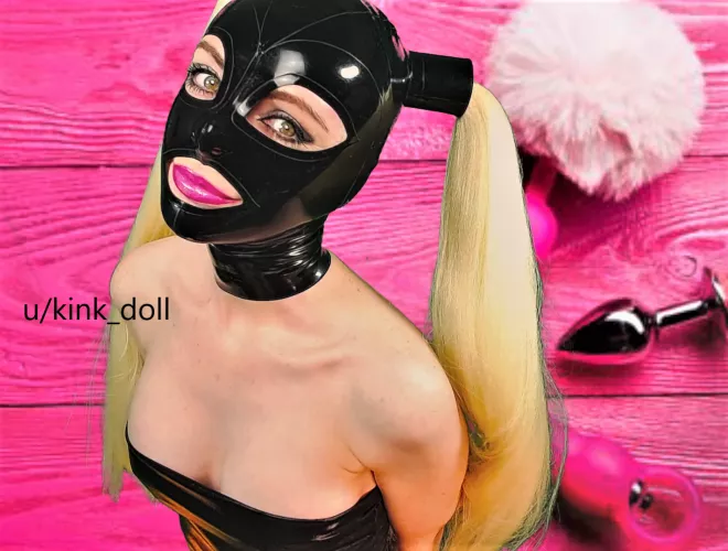 A little smile, a gentle tease....just waiting like a good girl, on my knees...... by kink_doll