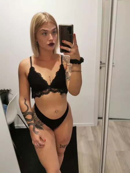 a little special selfie for you baby by superstarxzoebaker