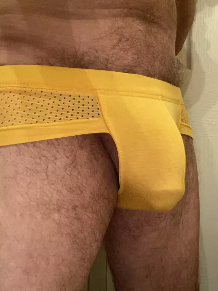 A little sunshine by voyeurme