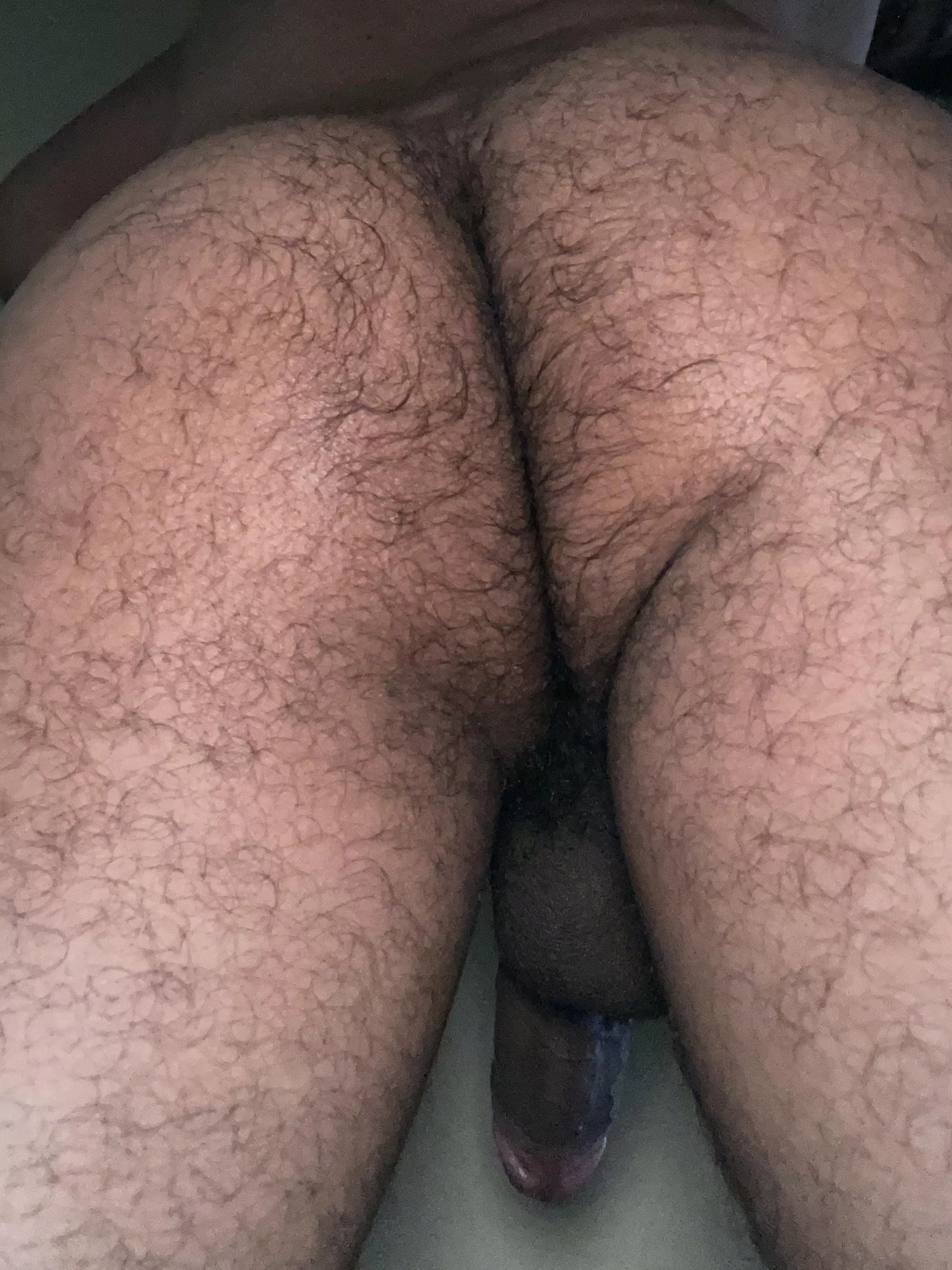 a little sweaty 🥵 posted by mbejuxero