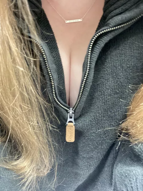 A little tease 😈 by Summondemonswithme