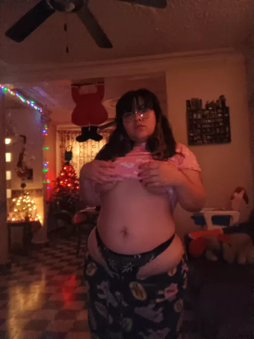 A little tease for you 🍒 [OC 27 YO Mom] by Pamprize