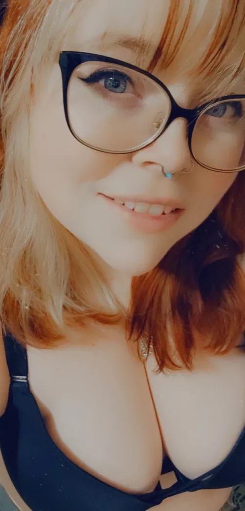 A little tease, just for you 🖤 by deletedisho