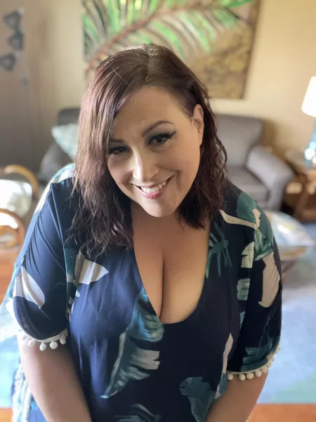 A little tropical vibe. by Menopausaljezebel