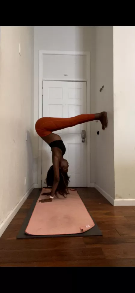 A little upside down time. I love this position… by AdministrativeEmu74