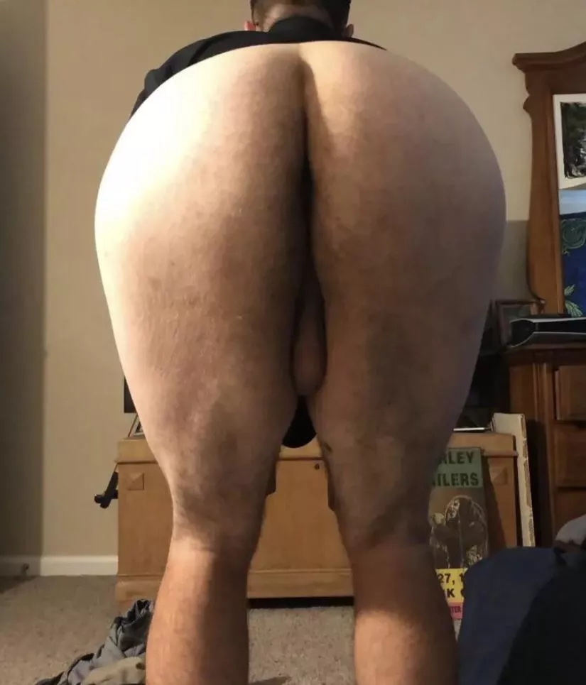 a lot of you are asking me to make a snapchat... like this if you think i should 😅 posted by Hungry_Highway6151