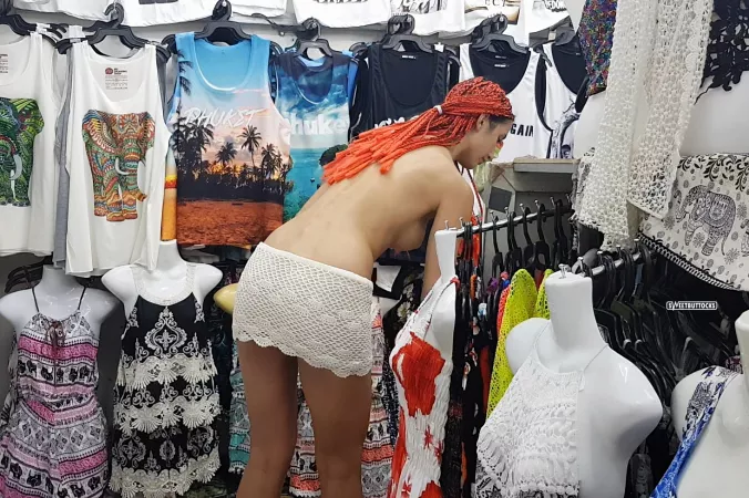 A need a new t-shirt. by sweetbuttockss