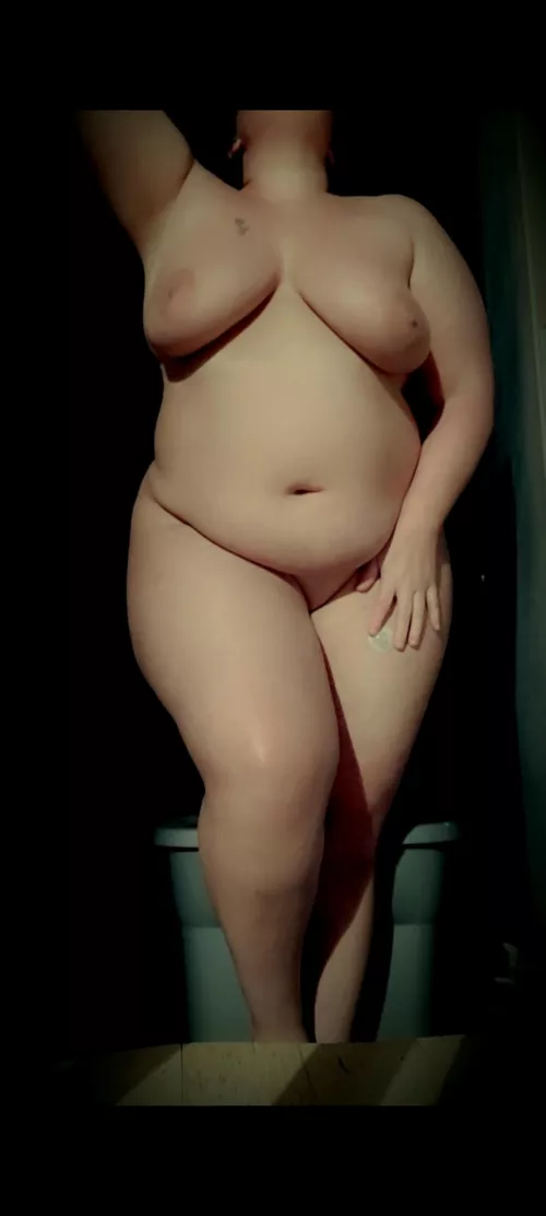 A nice hit of thicotine for your Friday by FeetsiePetetsee