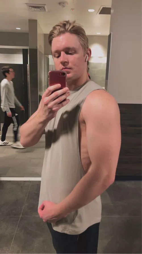 A nice morning workout by jedibenn