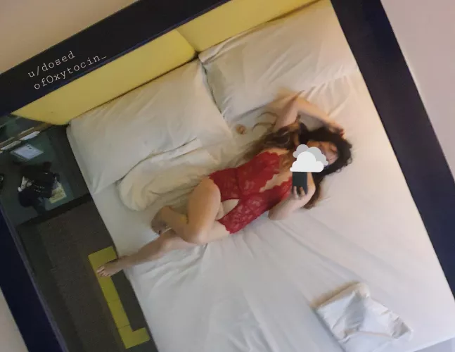 A prosperous new year to all! 🌼 Let's rawr this 2022! by dosedofOxytocin_