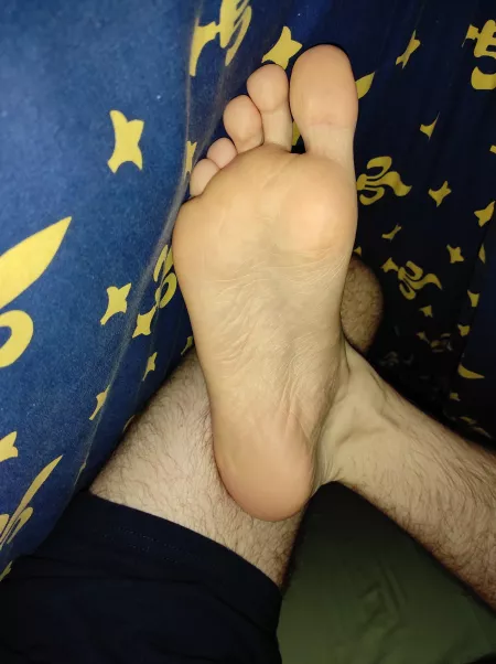 A quick one from under the covers by TheMoonSwimmer