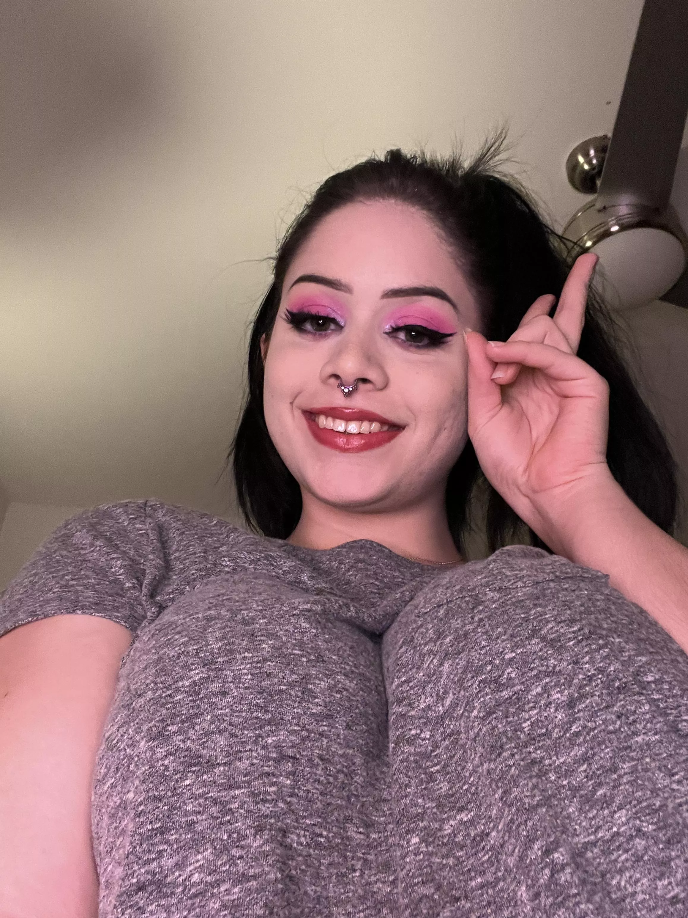 a rare fully covered cleavage shot posted by bbtho9