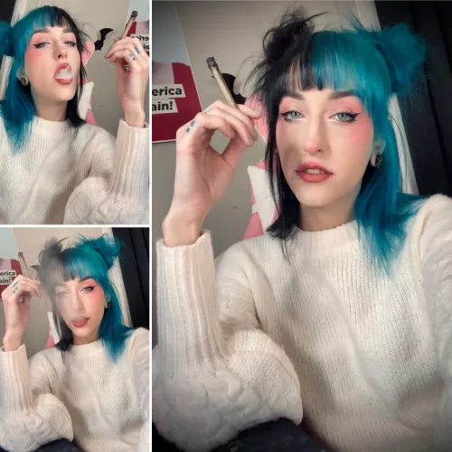 A rare photo of me smoking flower 💚 by TheEnchantrixxx