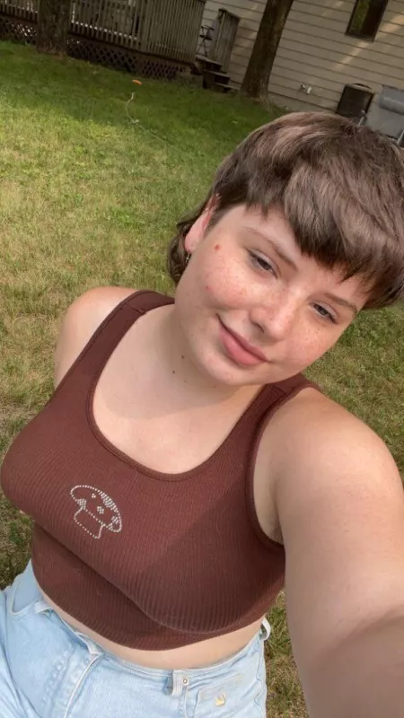 A rare sfw pic by Accomplished-Fish994