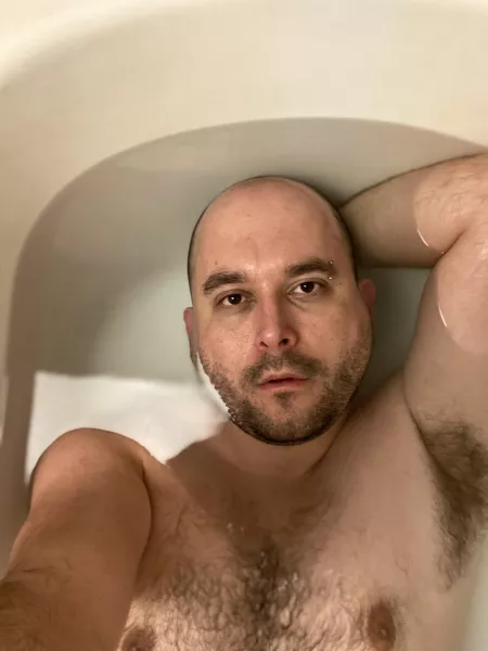 A relaxing night in with an equally relaxing bath 😌 by Nayr1230