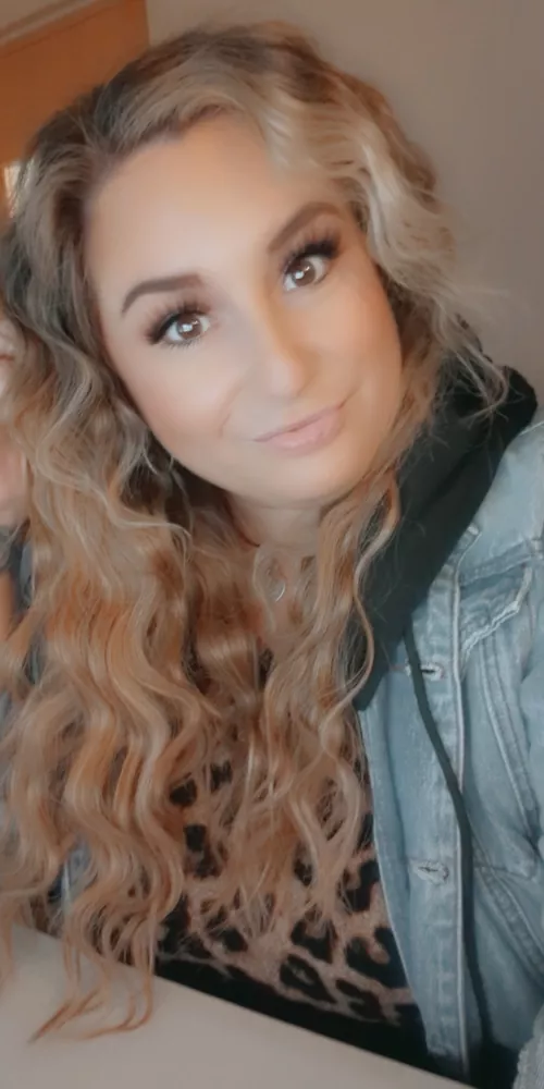 A sassy day keeps the basics away! by thewhorehouse123