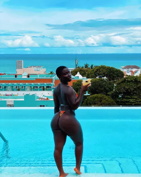 A Sight To Behold by fredlikesporn