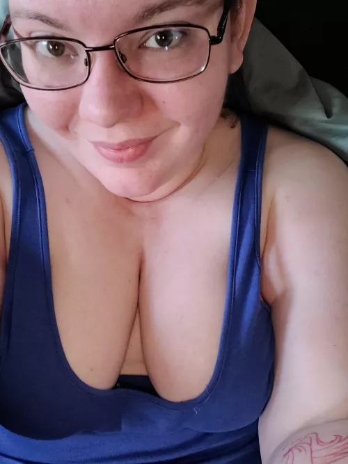 A simple selfie 💗 Happy Wednesday! by kattykitlover