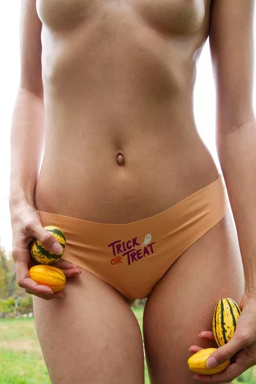 A throwback from Halloween 🎃 by SadeJayne