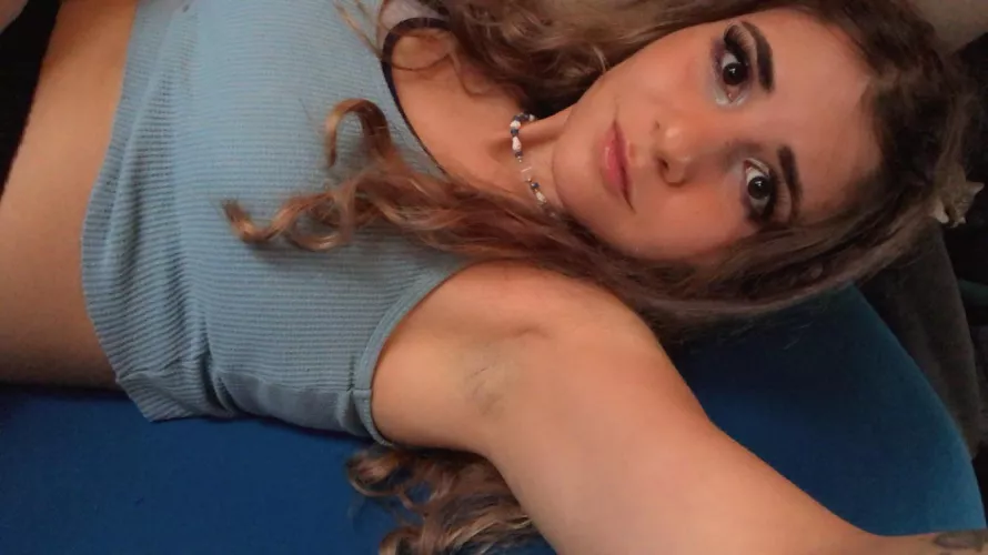 A tiny tiny bit of stubble 😋 by lil-athena