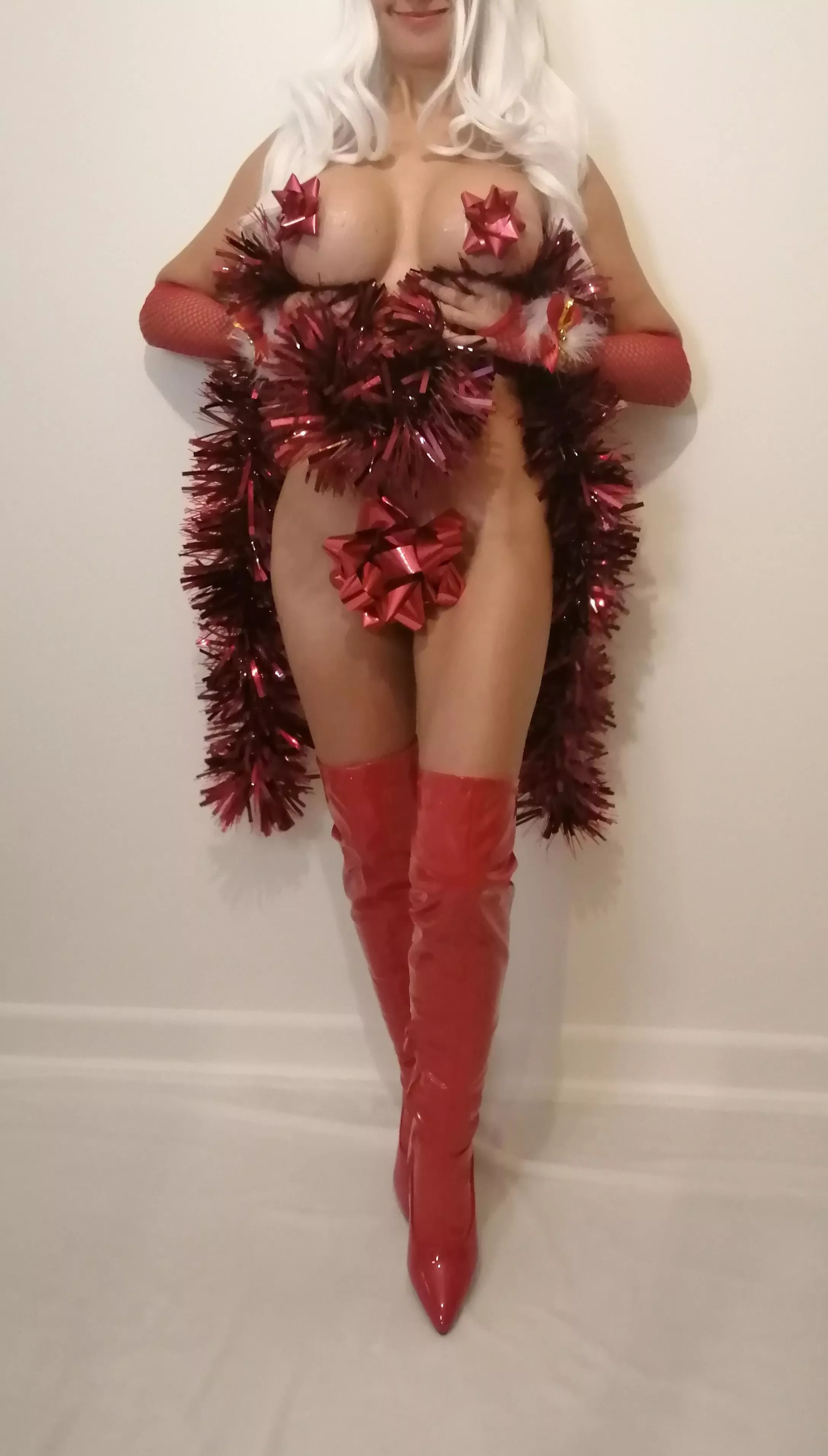 A very Merry Christmas 🎄🎁🎄💋 posted by Ella_Incognita