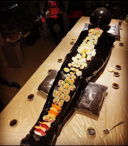 A very nice table by double_clone