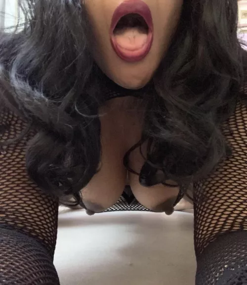 Aaaaah by HornyShyChick