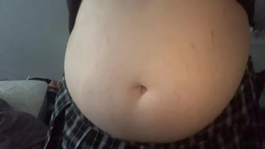 A…am I fat…? by EmmieAm01