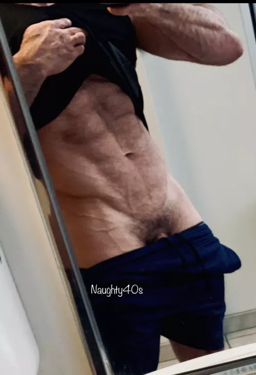 Ab check before the NYE festivities [M] by naughty40s