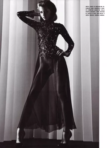 Abbey Lee Kershaw for Vogue Italy Aug 2010 by Mario Sorrenti by enjoying-beauty