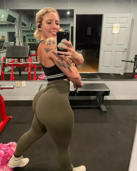 Abby by fivestar_man5