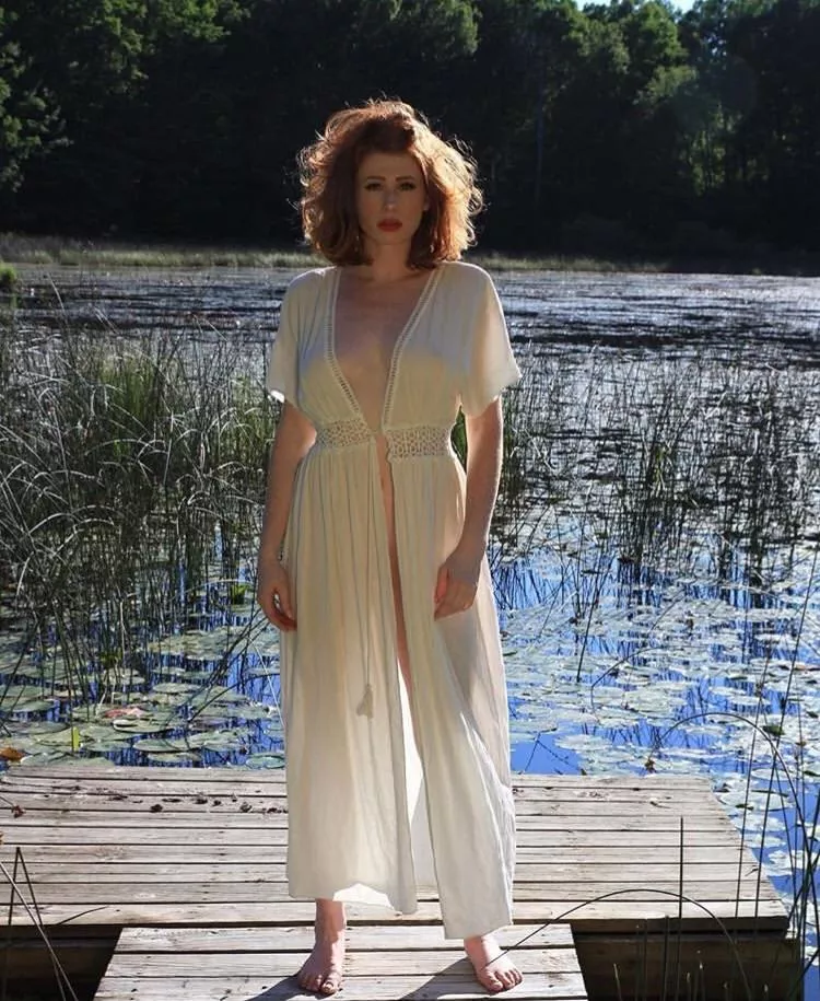 Abigale Mandler posted by erdeebee