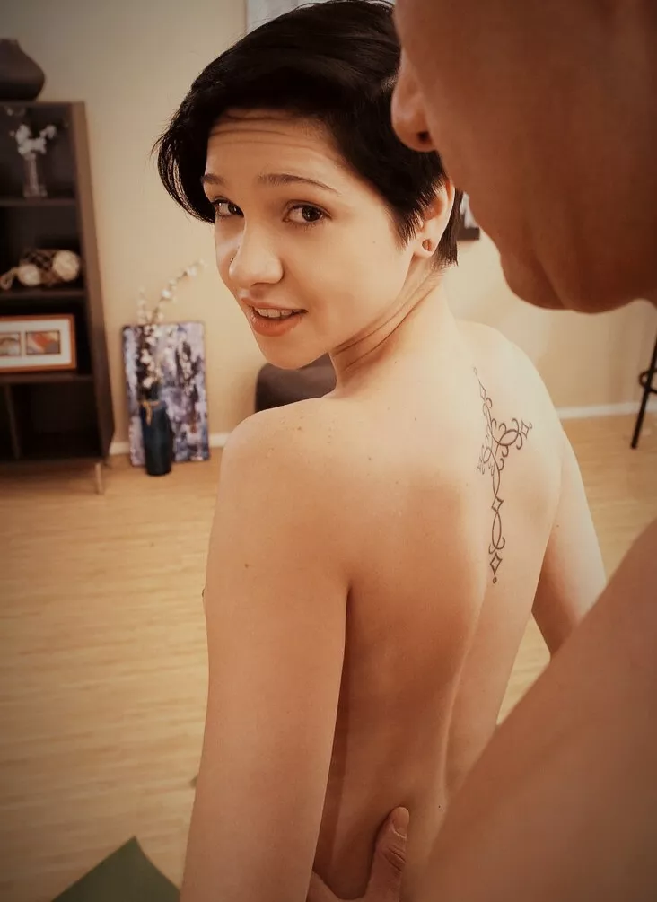 About to get fucked 😍 posted by hrn69v