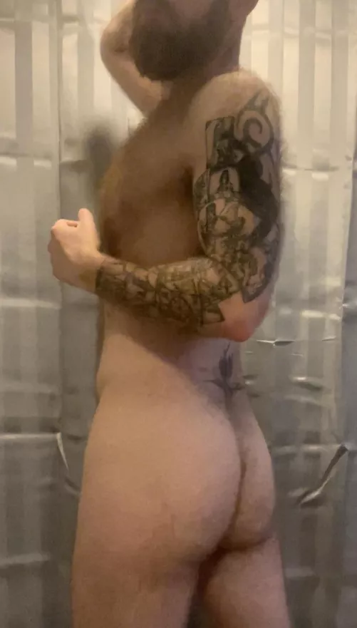 About to grab a shower - who’s joining me? by gbrad1983