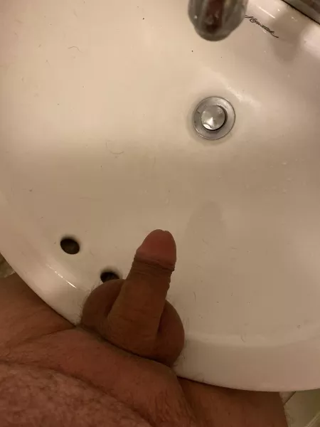 About to hop in the shower add me on sc: larrythenass posting on private story free. Must send asl when I accept by Top-Chemist-7861