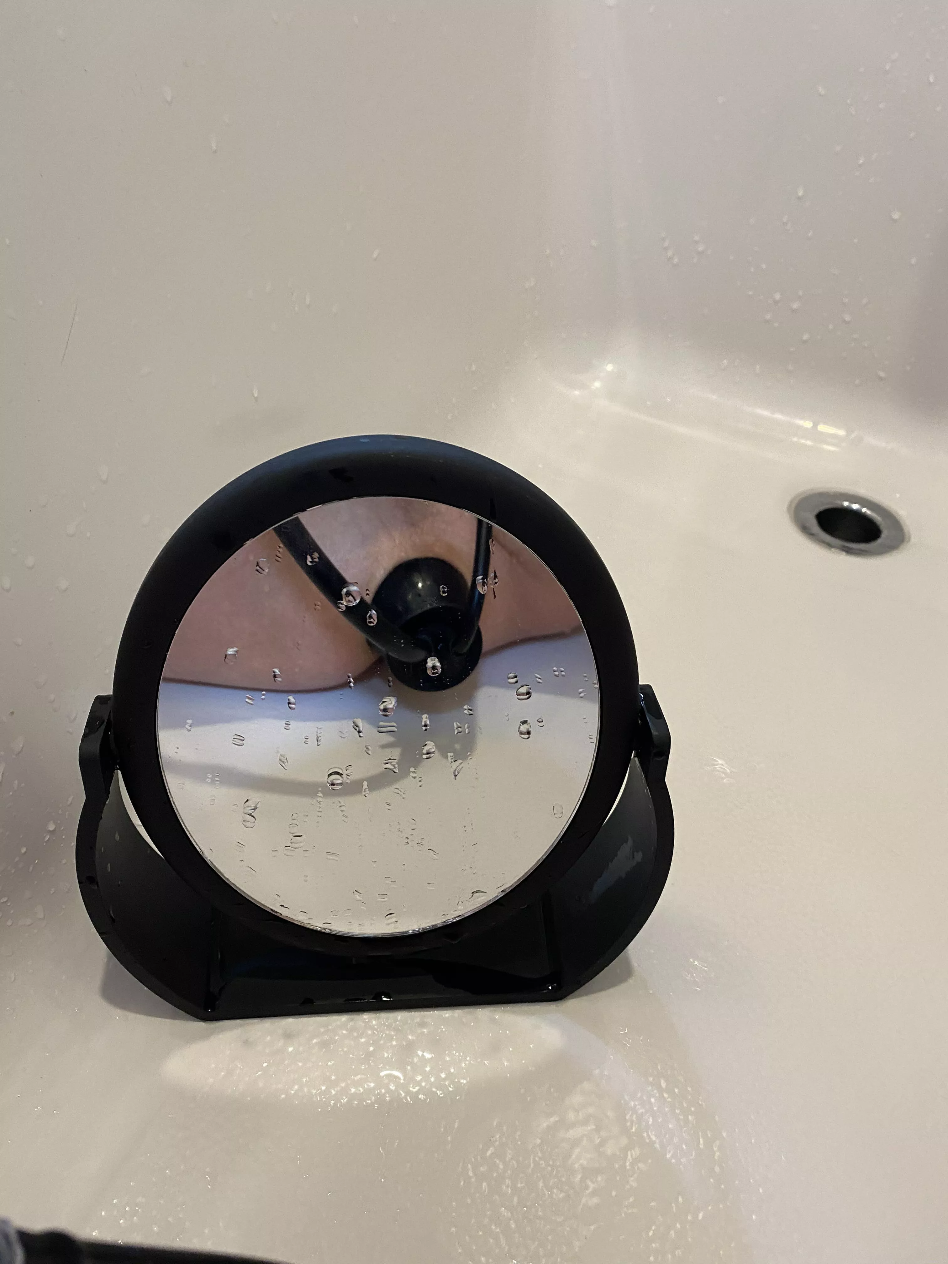 About to pop... posted by j4funeh