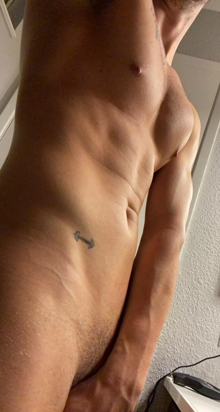 Abs finally looking okay lol posted by Chase-london