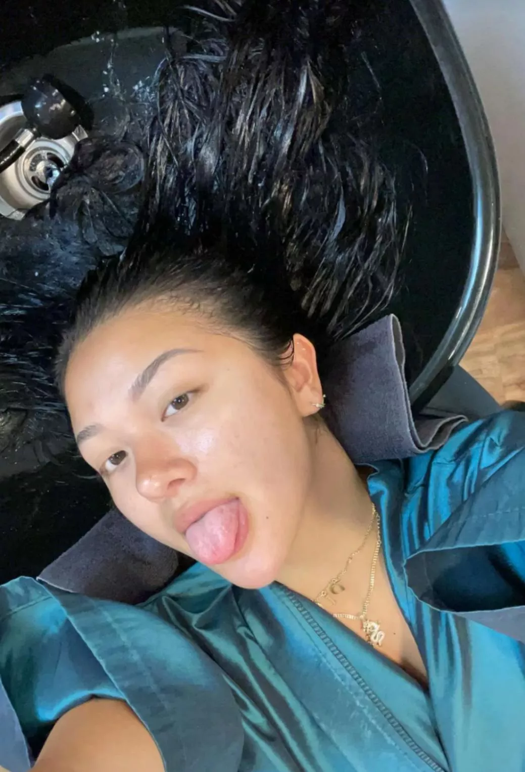 Absolutely Beautiful Selfie posted by TheMrE-Dude