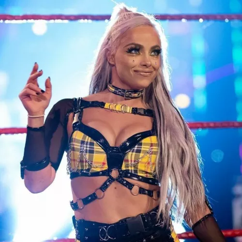 Absolutely gorgeous Liv by No-Cheesecake848