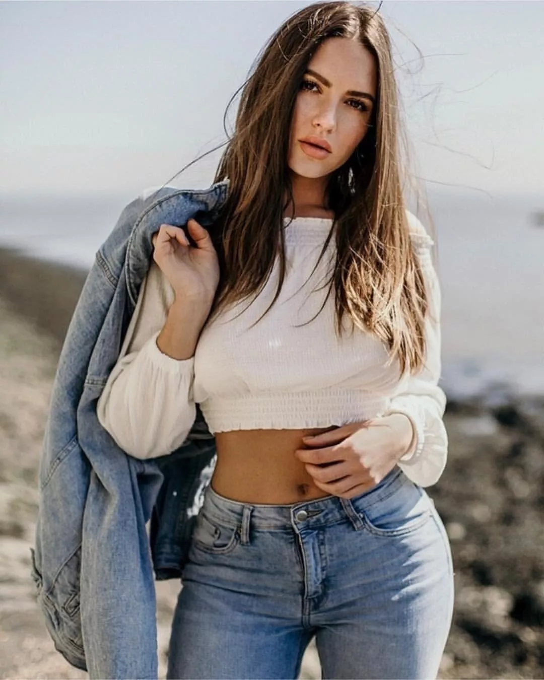 Absolutely sexy outfit posted by [deleted]