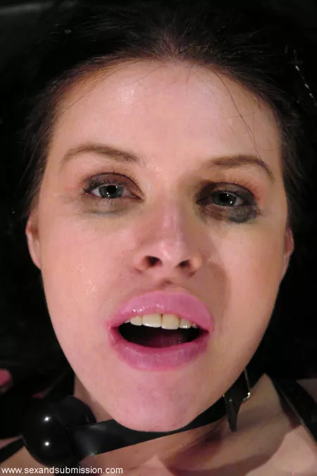 Abzuzzler naked by Abzuzzler