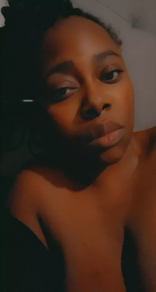 Accepting simps by MaeM9