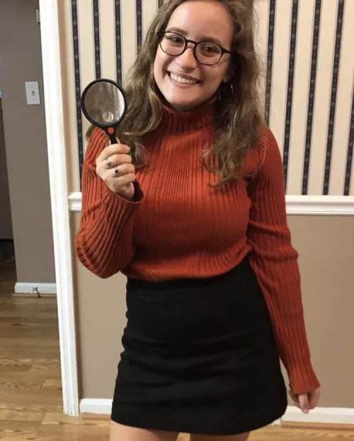 Accidentally Velma?? by FizzyOrangeJuice