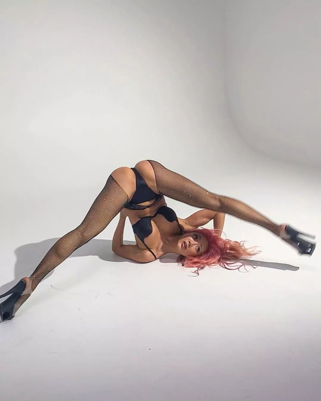 Acrobatic posted by Waywarde